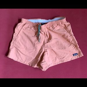 Patagonia Baggies size large melon
